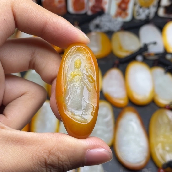 和田玉未镶嵌颈饰