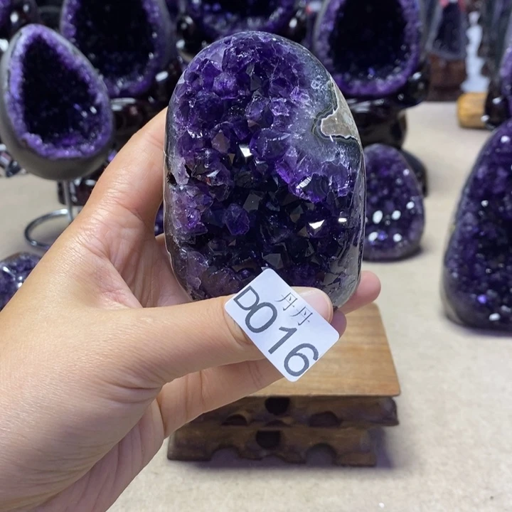 未镶嵌大型摆件（非配饰）水晶