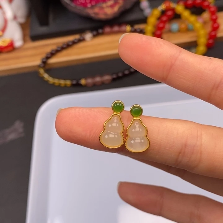未镶嵌和田玉葫芦耳钉玛瑙/玉髓