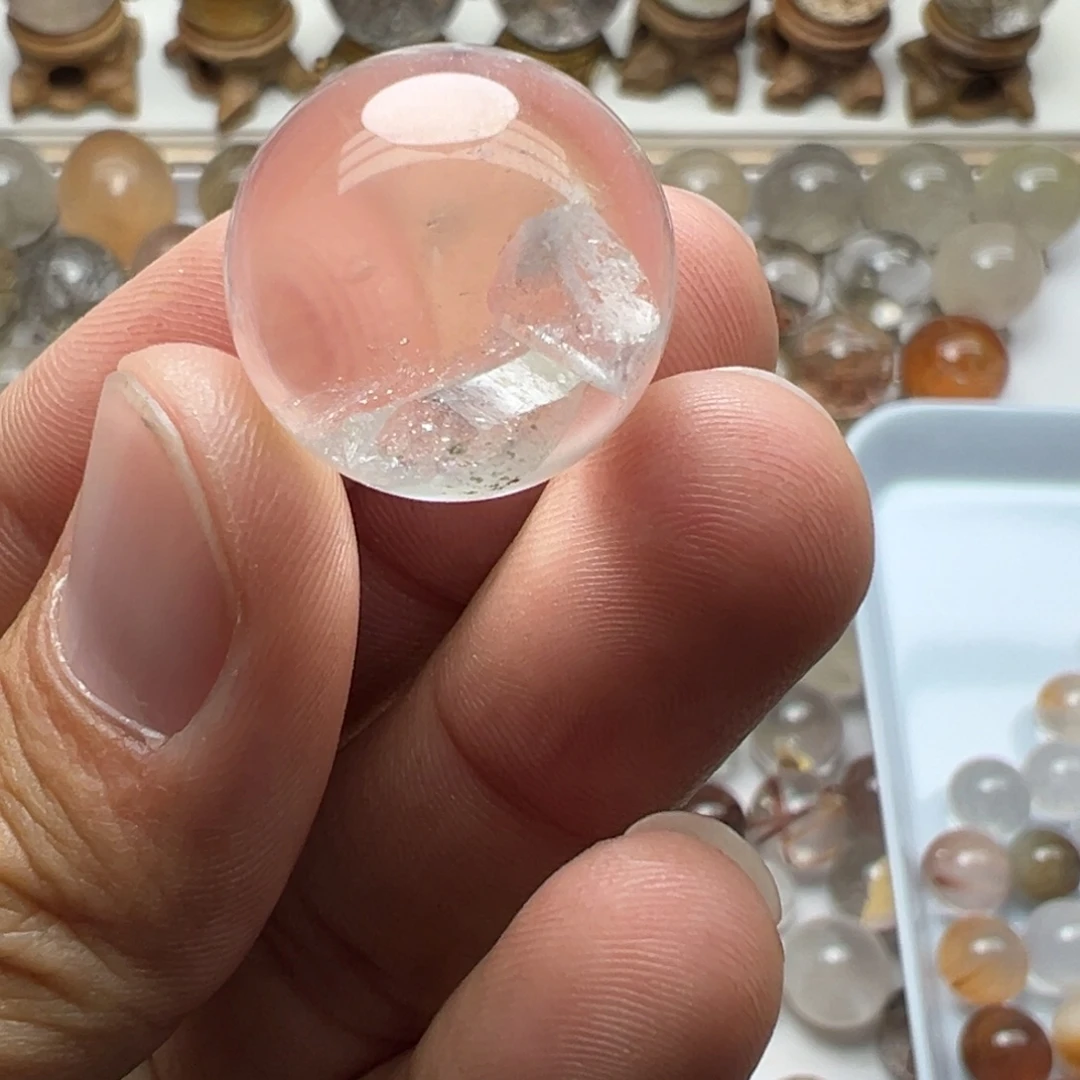 水晶未镶嵌珠宝半成品晶中晶球