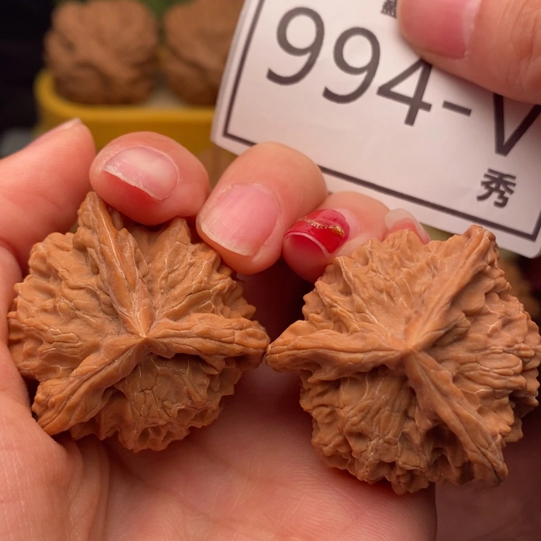 桃核把件盘山奔37……