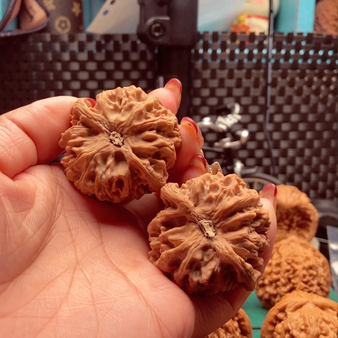 文玩核桃吊坠小****人苹果44