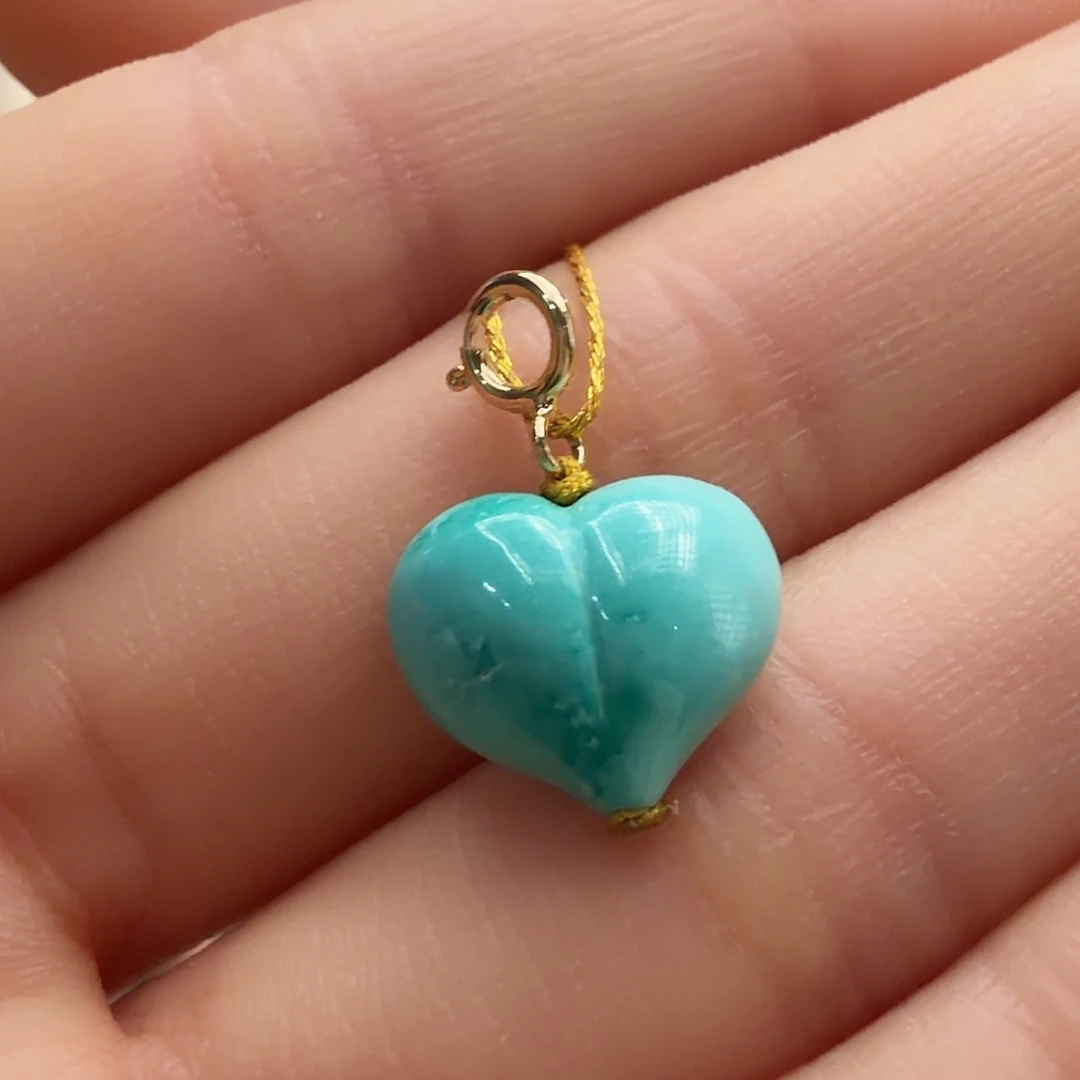 绿松石未镶嵌颈饰