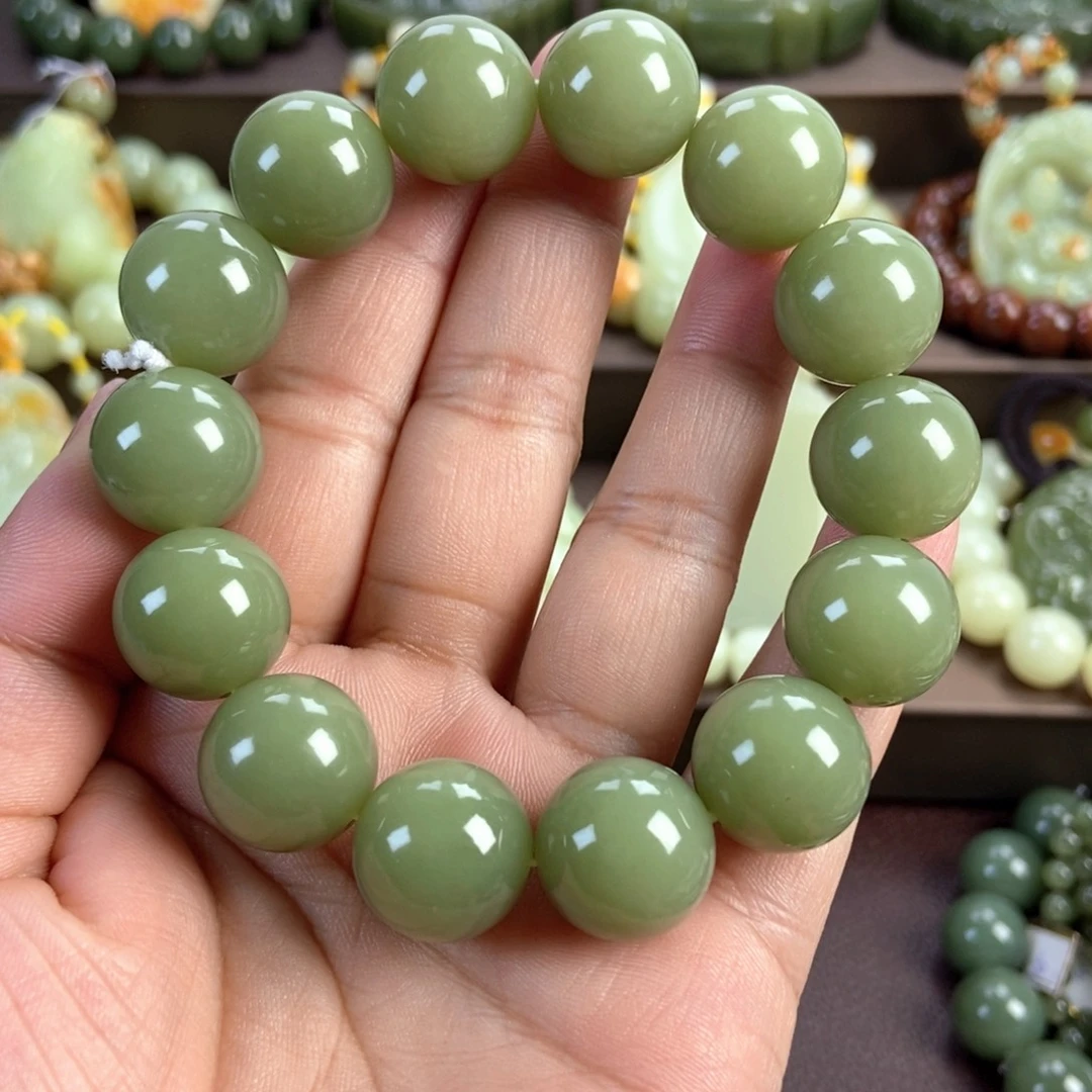 透闪石质玉未镶嵌手串