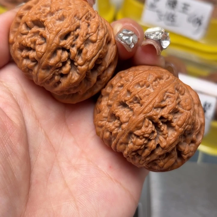 文玩核桃吊坠46-31005-02