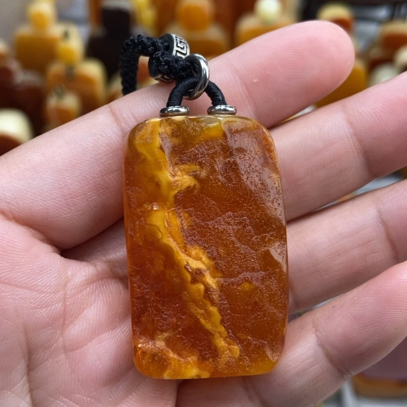 【闪购商品】琥珀颈饰未镶嵌