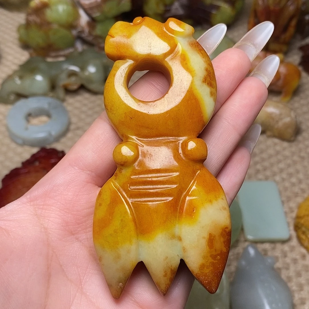 未镶嵌蛇纹石玉颈饰