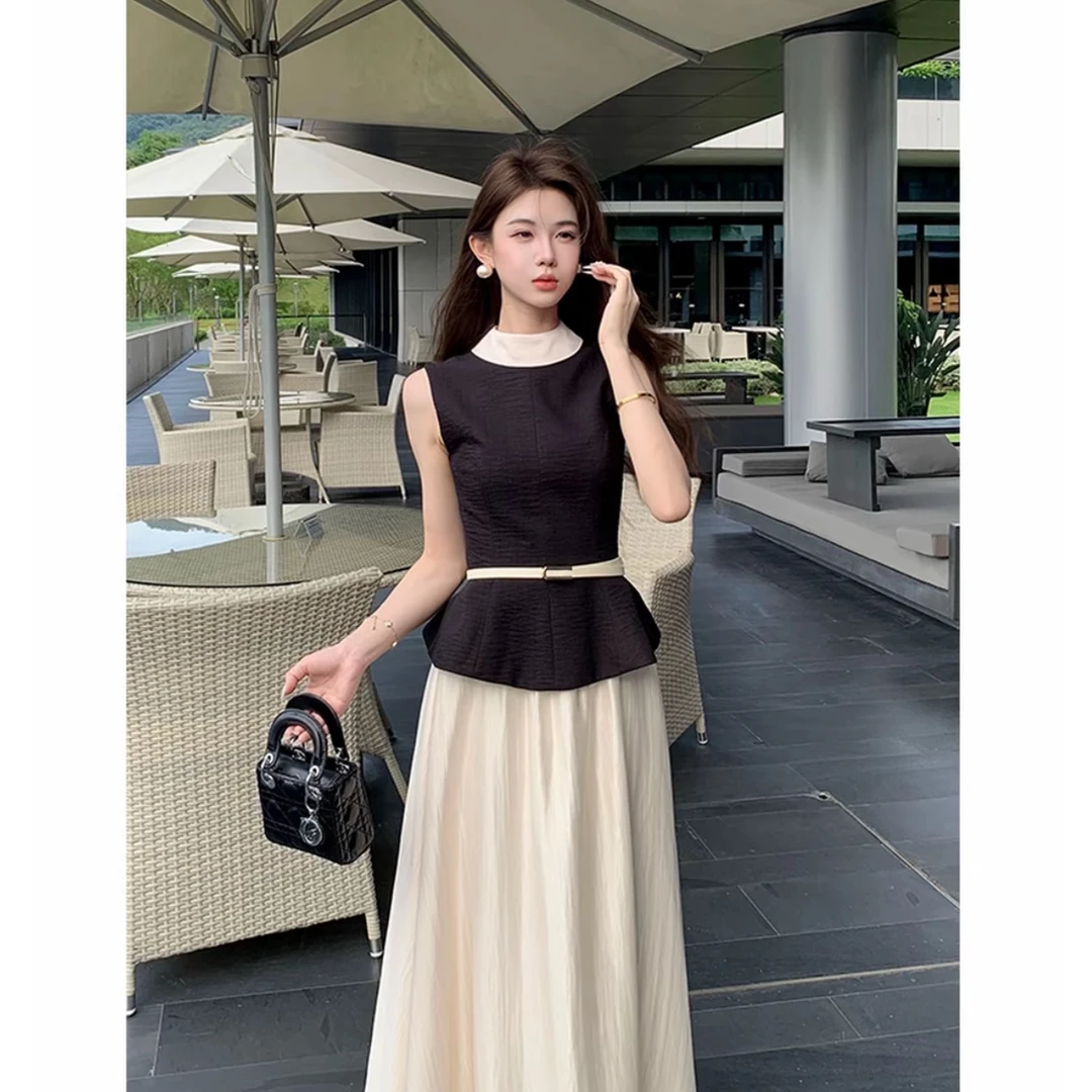 木子李的李美如冠玉小众设计感无袖高领气质上衣搭配百搭半身裙