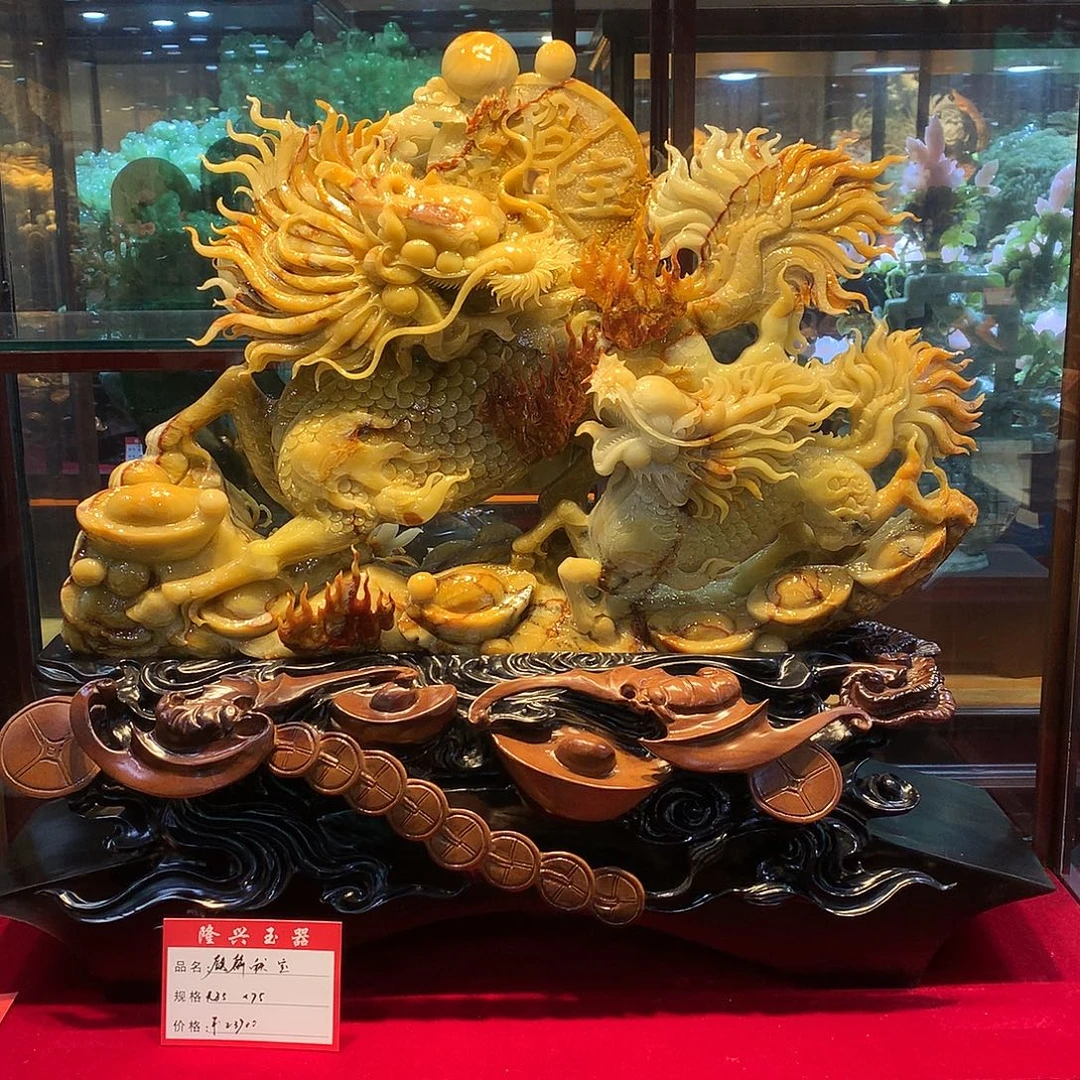 蛇纹石玉未镶嵌摆件