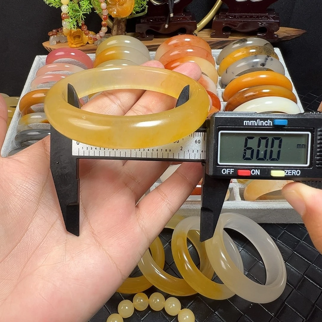 石英质玉（黄龙玉）未镶嵌手镯