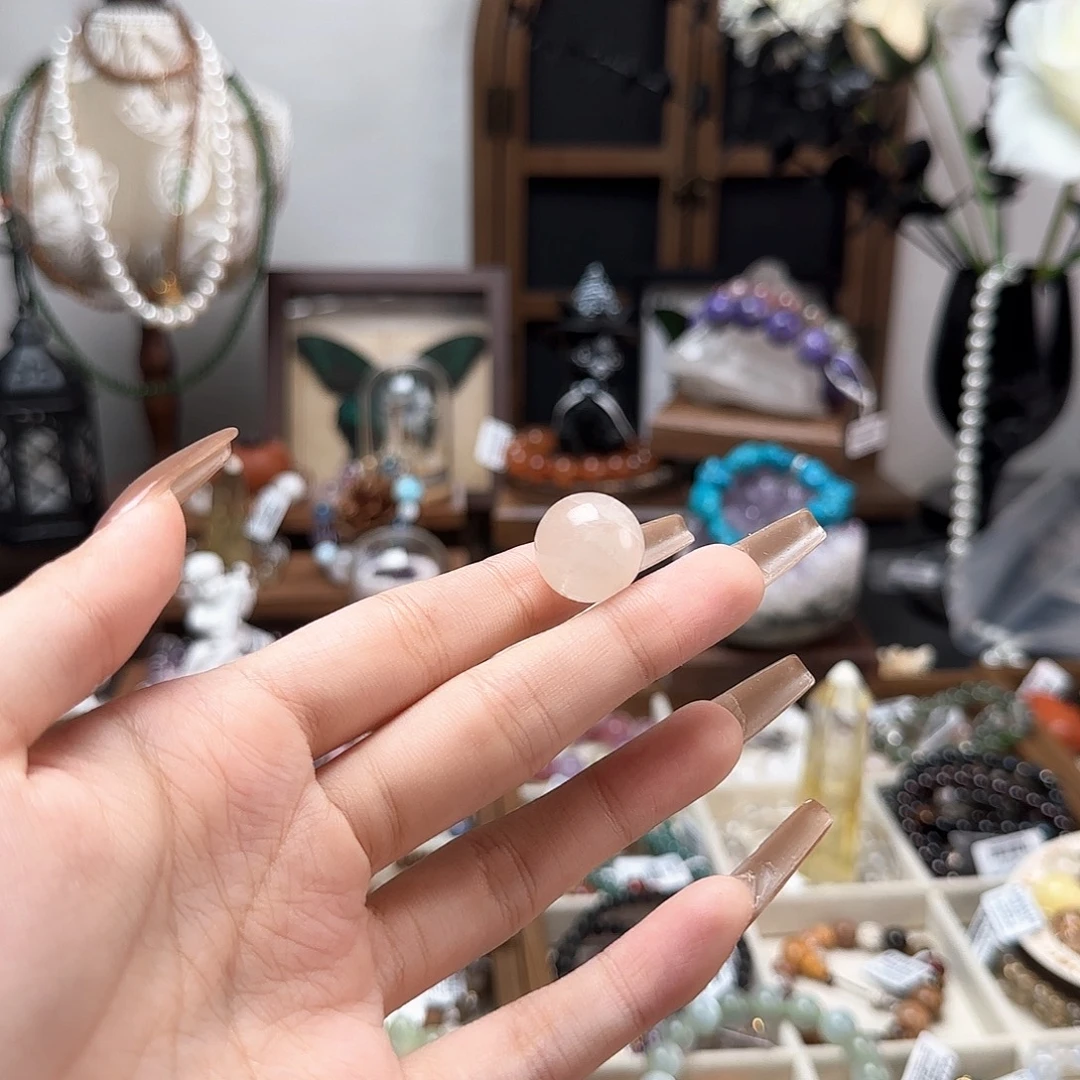 蛋***觉未镶嵌颈饰水晶问答礼