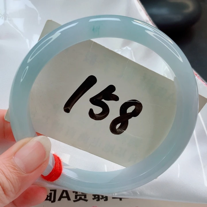 翡翠未镶嵌手镯正74