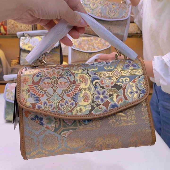 晗***枫织绣高定浮力大漏