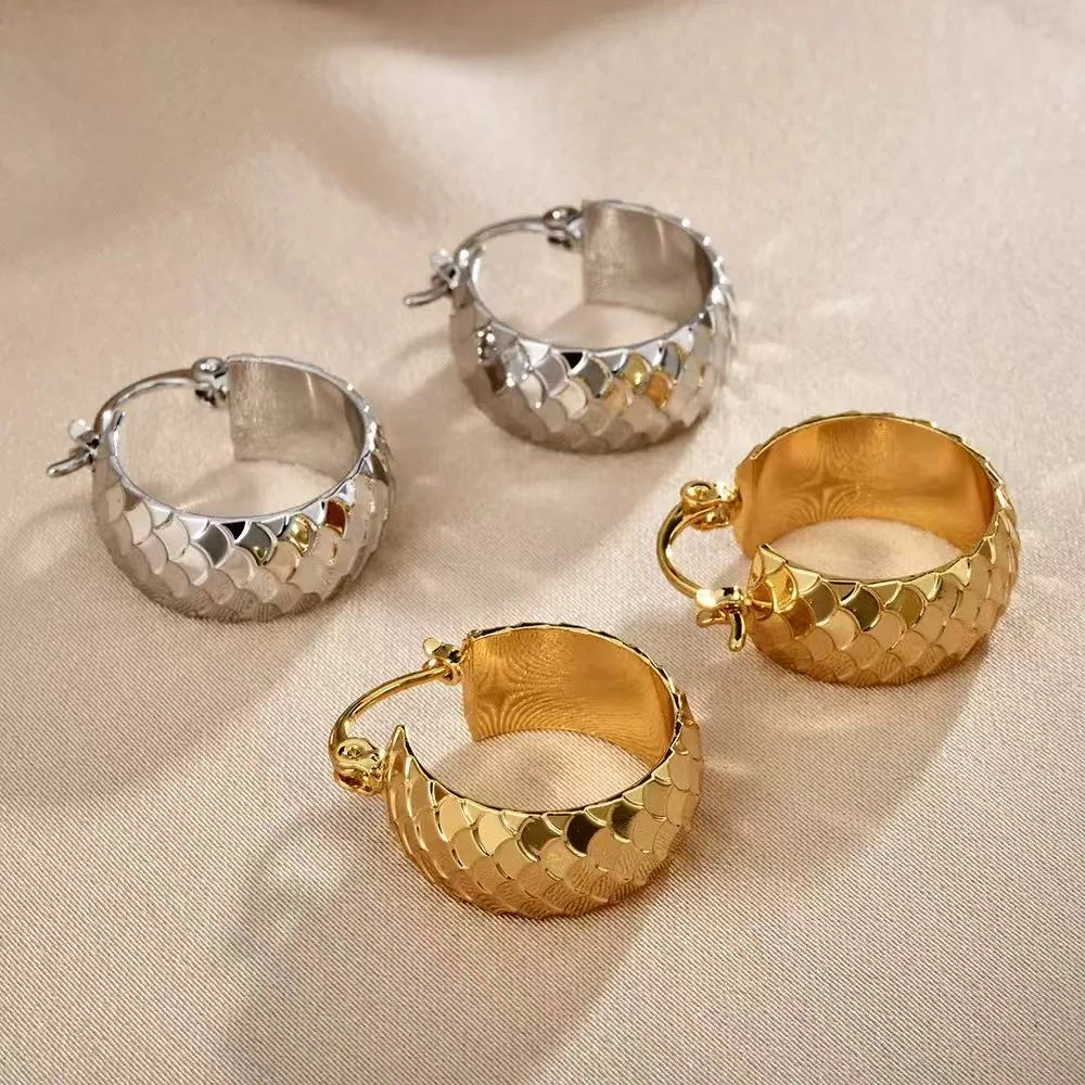 米梵缇 铜合金耳饰 欧美时尚碎碎冰超闪耳扣U形鳞纹小众气质耳环