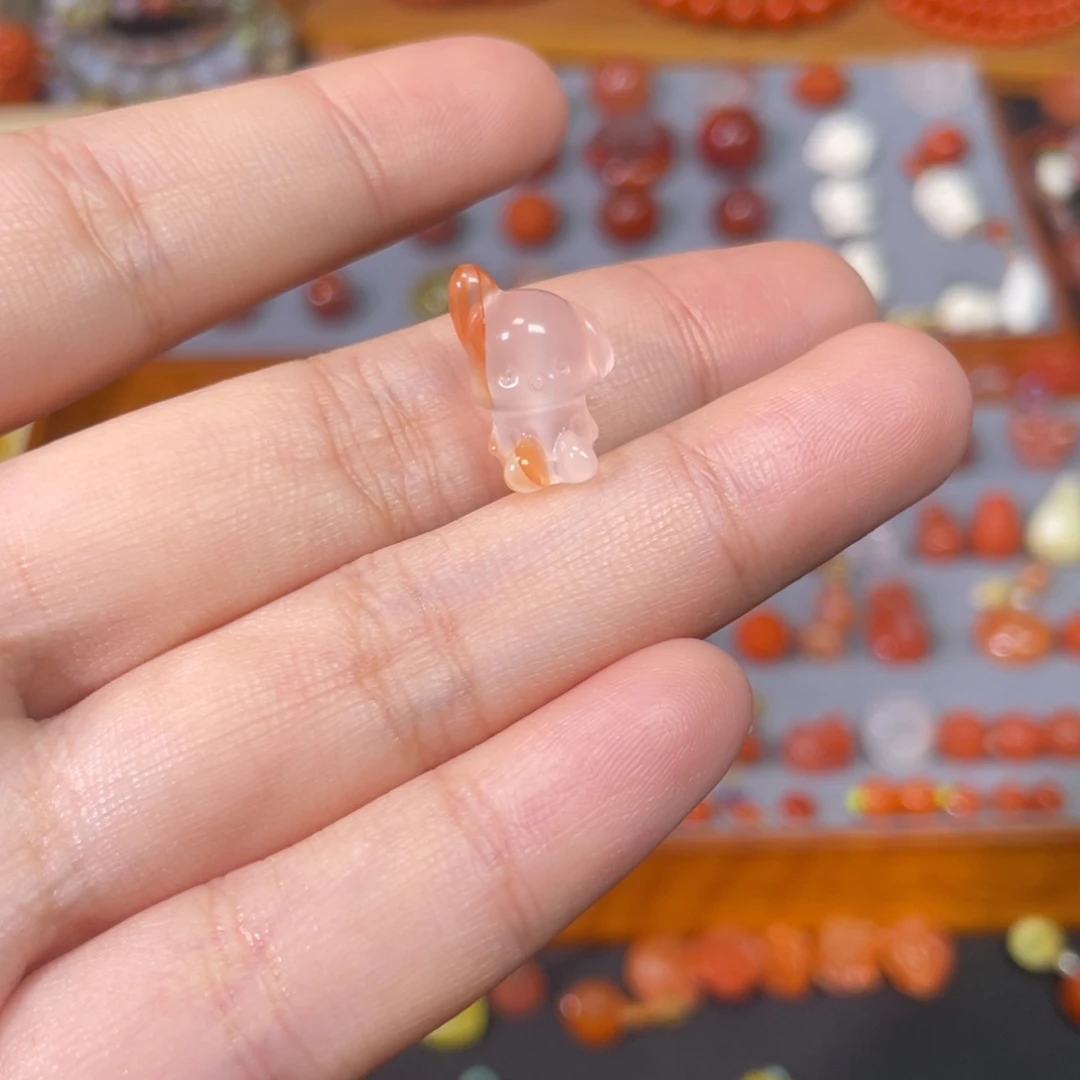 南红玛瑙未镶嵌玉桂狗