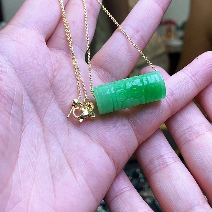 夏***雨翡翠未镶嵌颈饰199