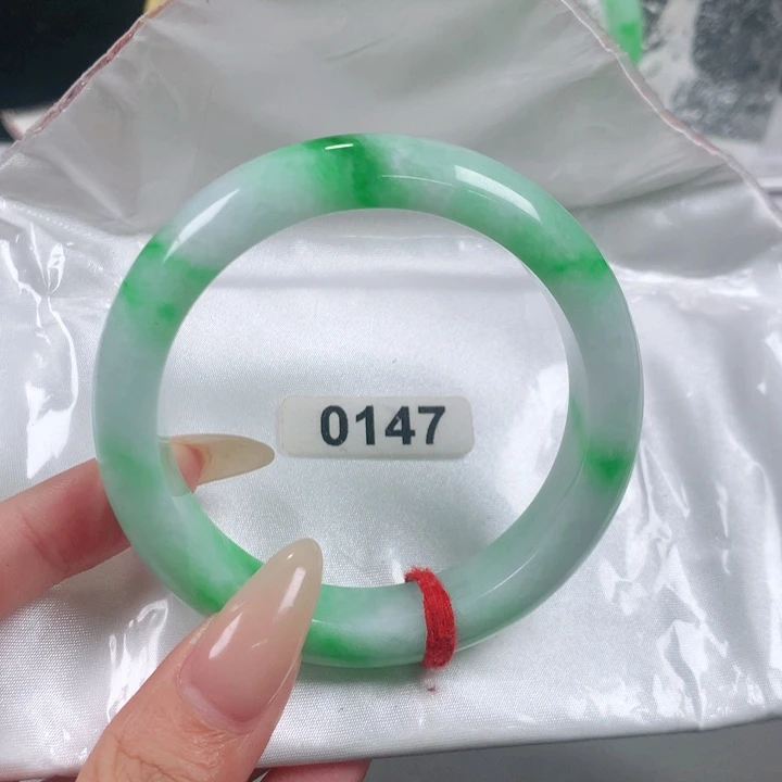 未镶嵌手镯翡翠编号0147
