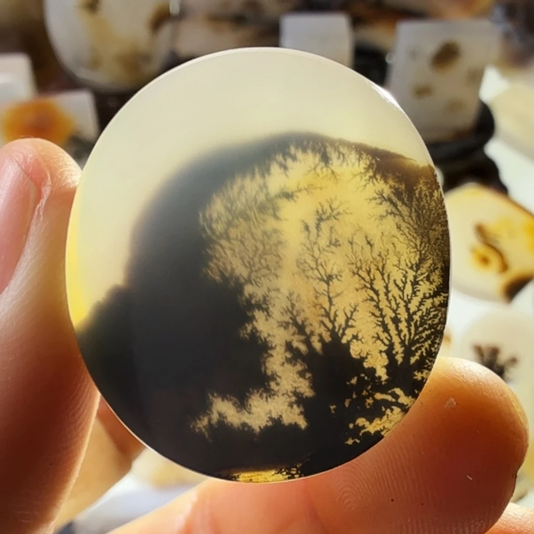 玛瑙/玉髓未镶嵌珠宝半成品