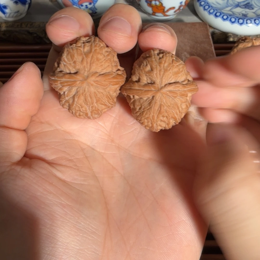 文玩核桃吊坠?***蛋野生石子元宝32