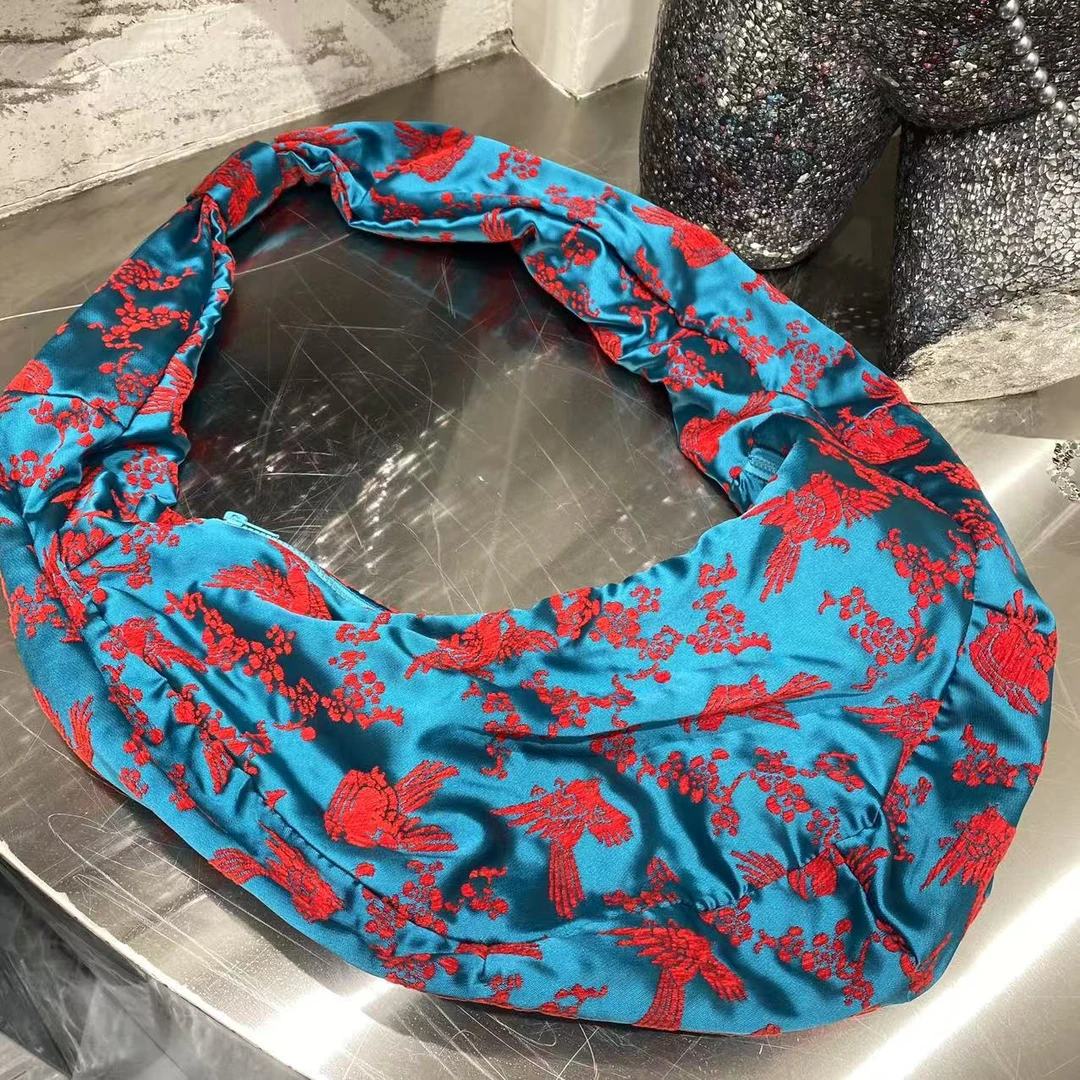 【优搭严选】时尚百搭设计款碎花小众斜挎包03