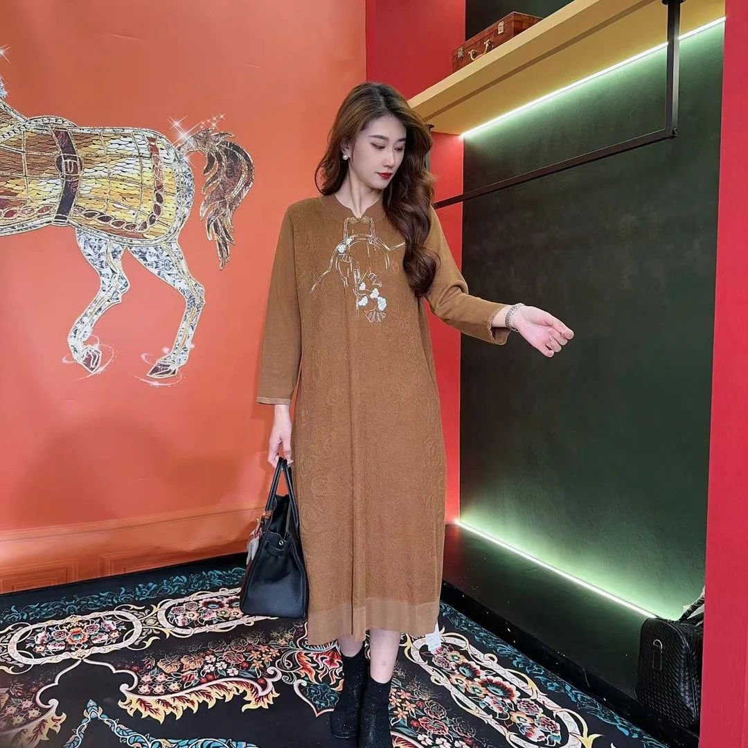 677多金大码气质减龄长款A字裙子秋冬季女装设计感连衣裙女