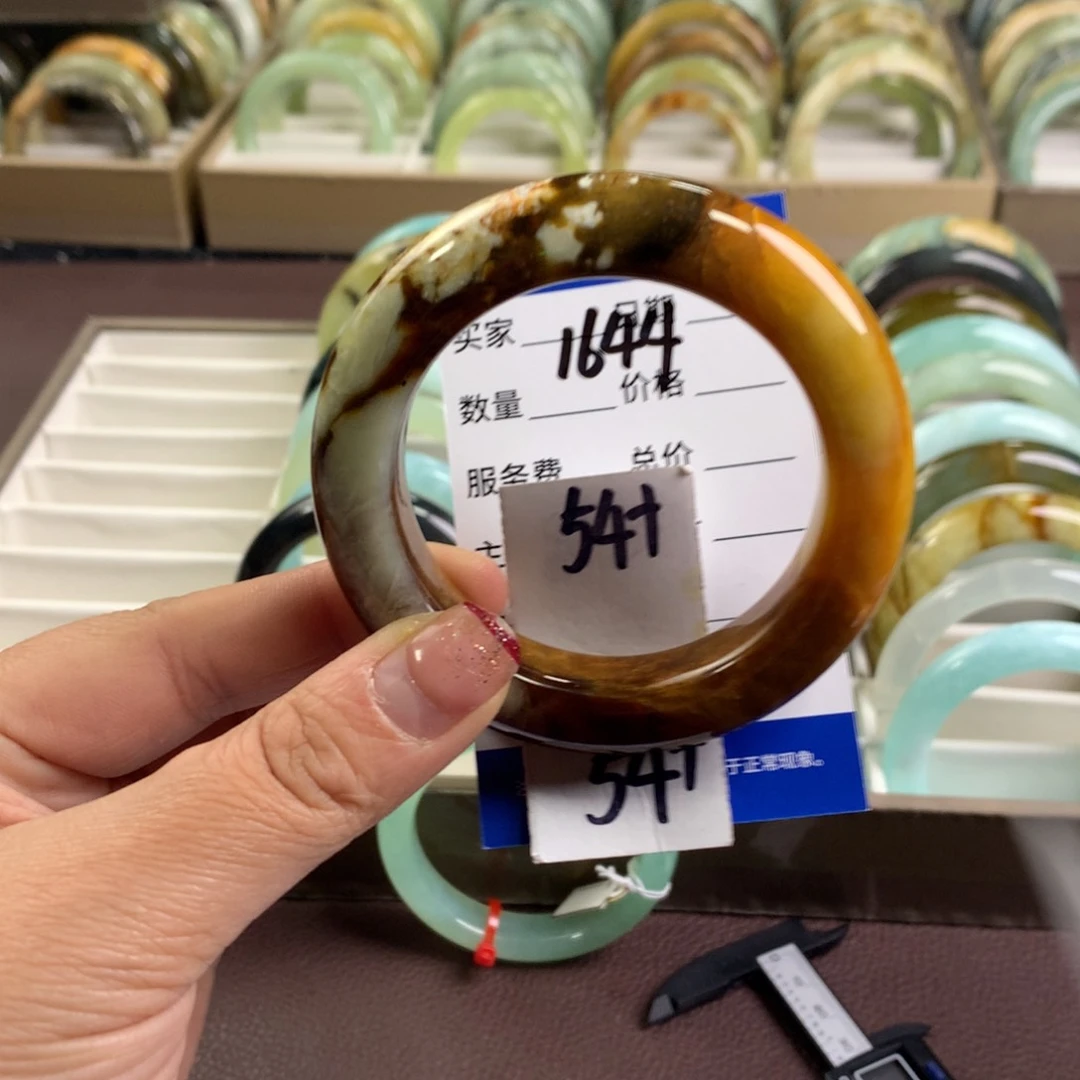 蛇纹石玉手镯未镶嵌1644