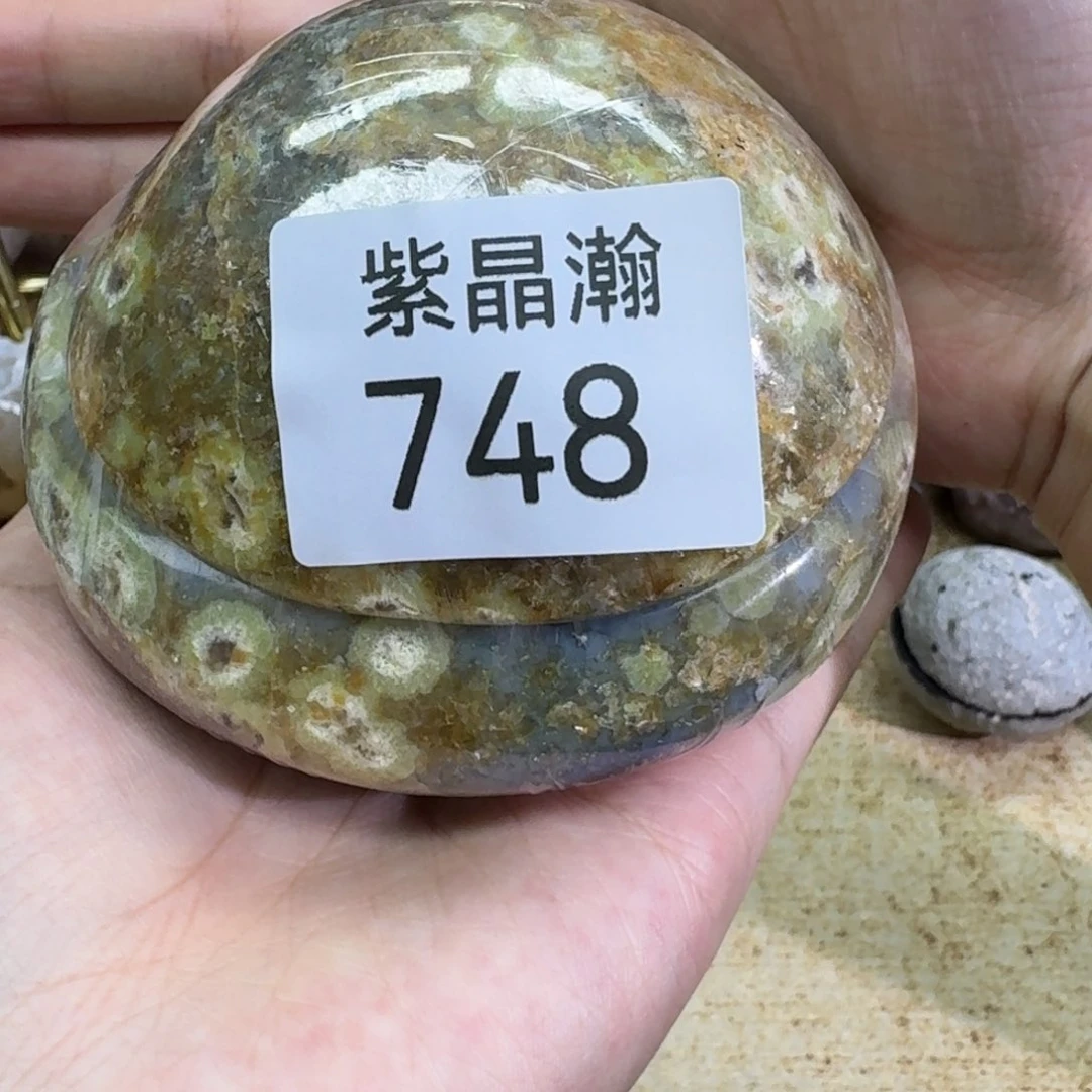 孙***8未镶嵌水晶大型摆件（非配饰）