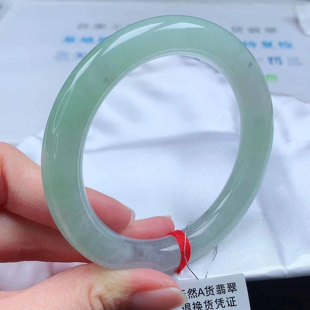 翡翠手镯（圆镯）未镶嵌59圆