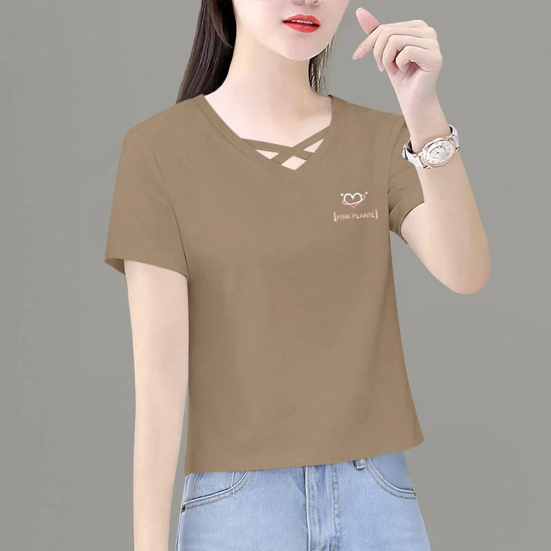 卡其色v领夏季2025新款小个子显高宽松网红洋气炸街女装打底衫