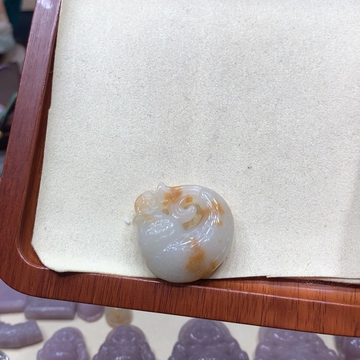 石英质玉颈饰未镶嵌洋*喱