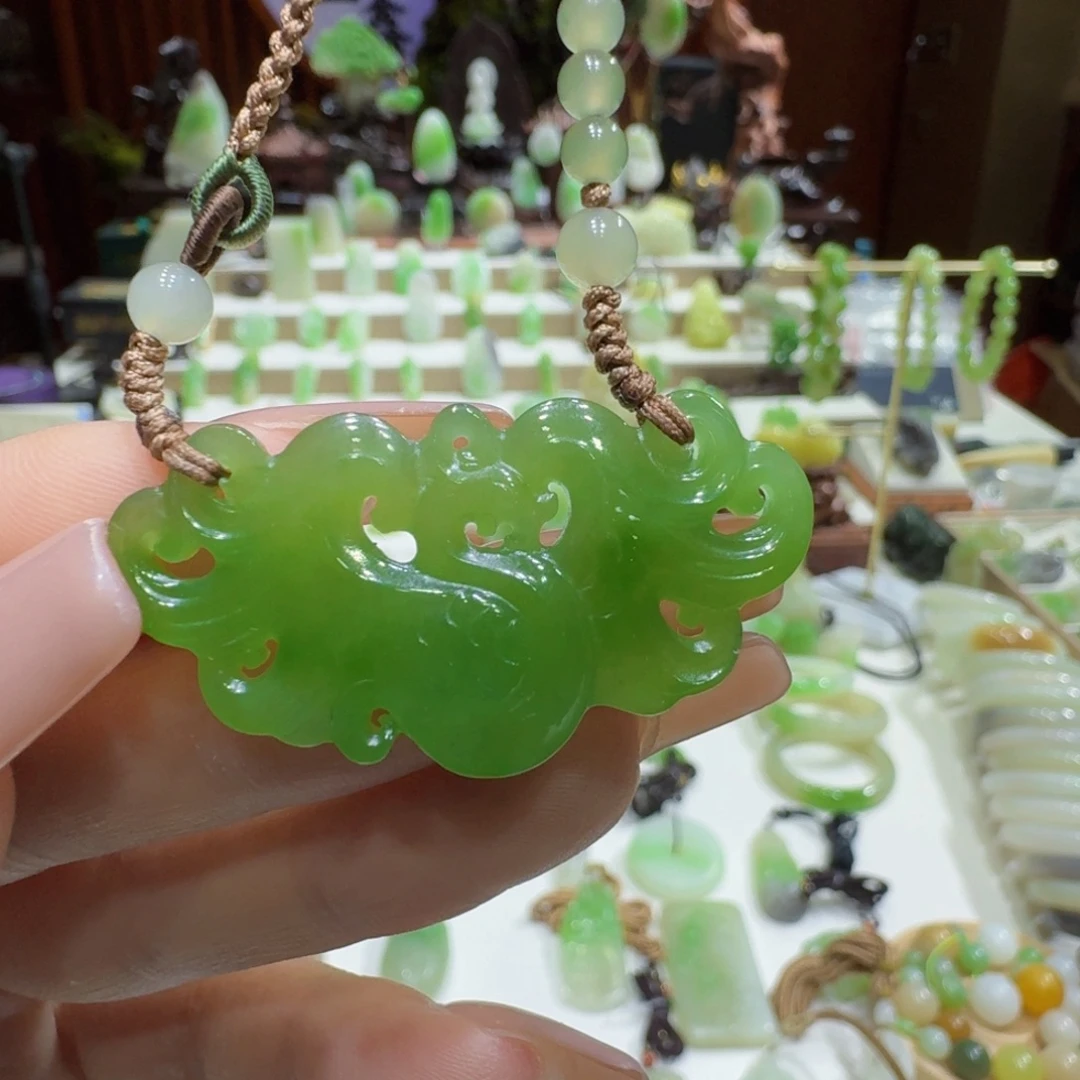 和田玉未镶嵌颈饰碧玉仿古鳳