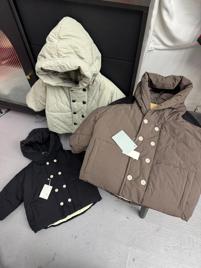 2024新款童装韩系双排扣纯色加绒外套保暖连帽上衣 H515