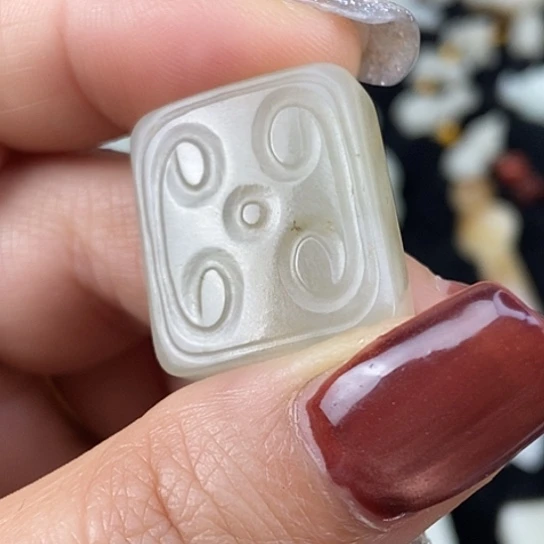 和田玉（糖玉）未镶嵌挂件