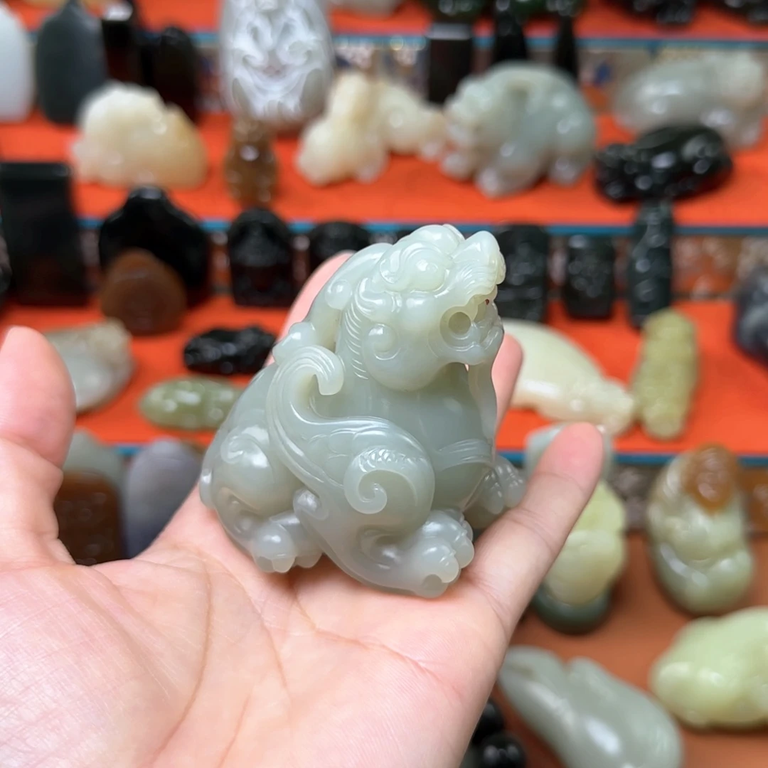 未镶嵌和田玉（糖玉）把件