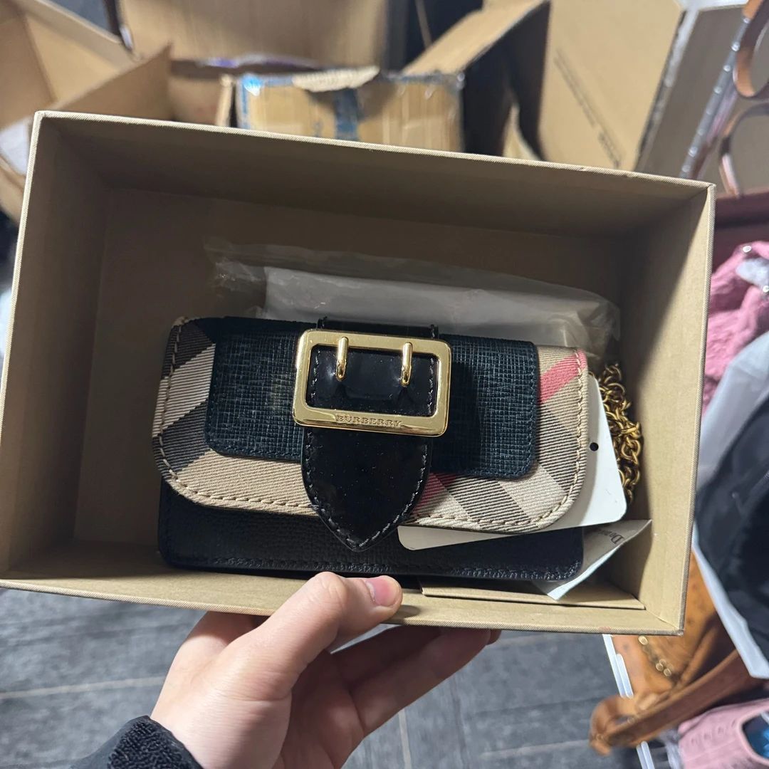 95新 BURBERRY/博柏利 格纹斜挎包