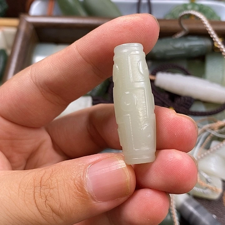 未镶嵌和田玉挂件