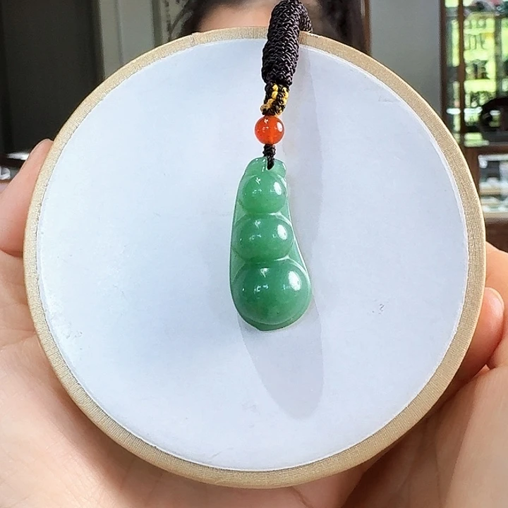 密玉（石英质玉）未镶嵌颈饰