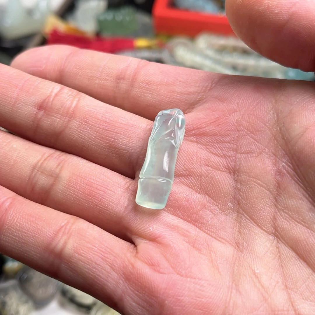 蛇纹石玉原石未镶嵌独**生