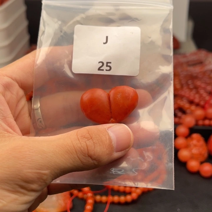 未镶嵌南红玛瑙多样性发货吊坠南红玛瑙