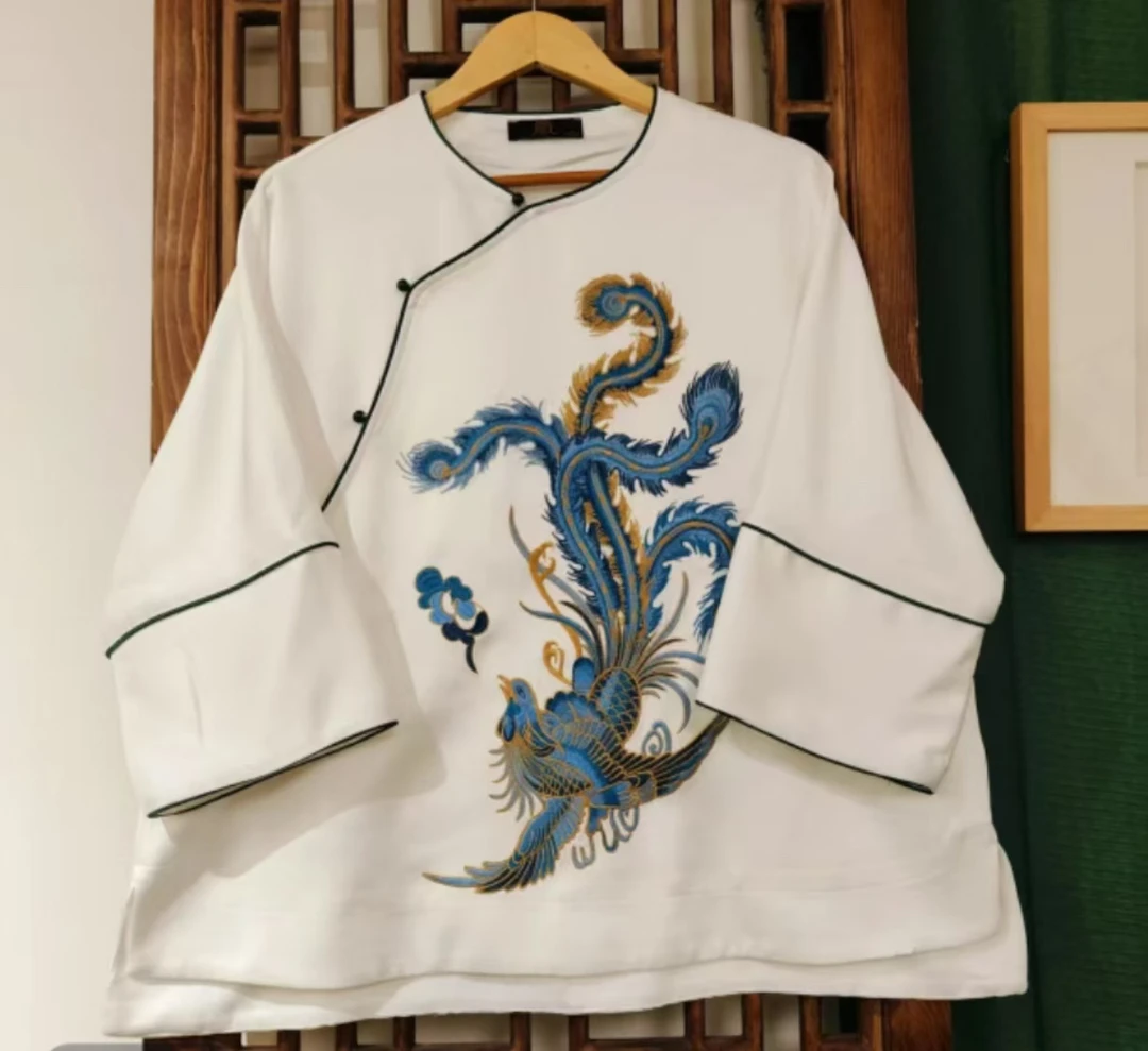 凤徕兮私人定制白色光板底蓝色凤凰刺绣斜襟包边上衣（LS128-19）