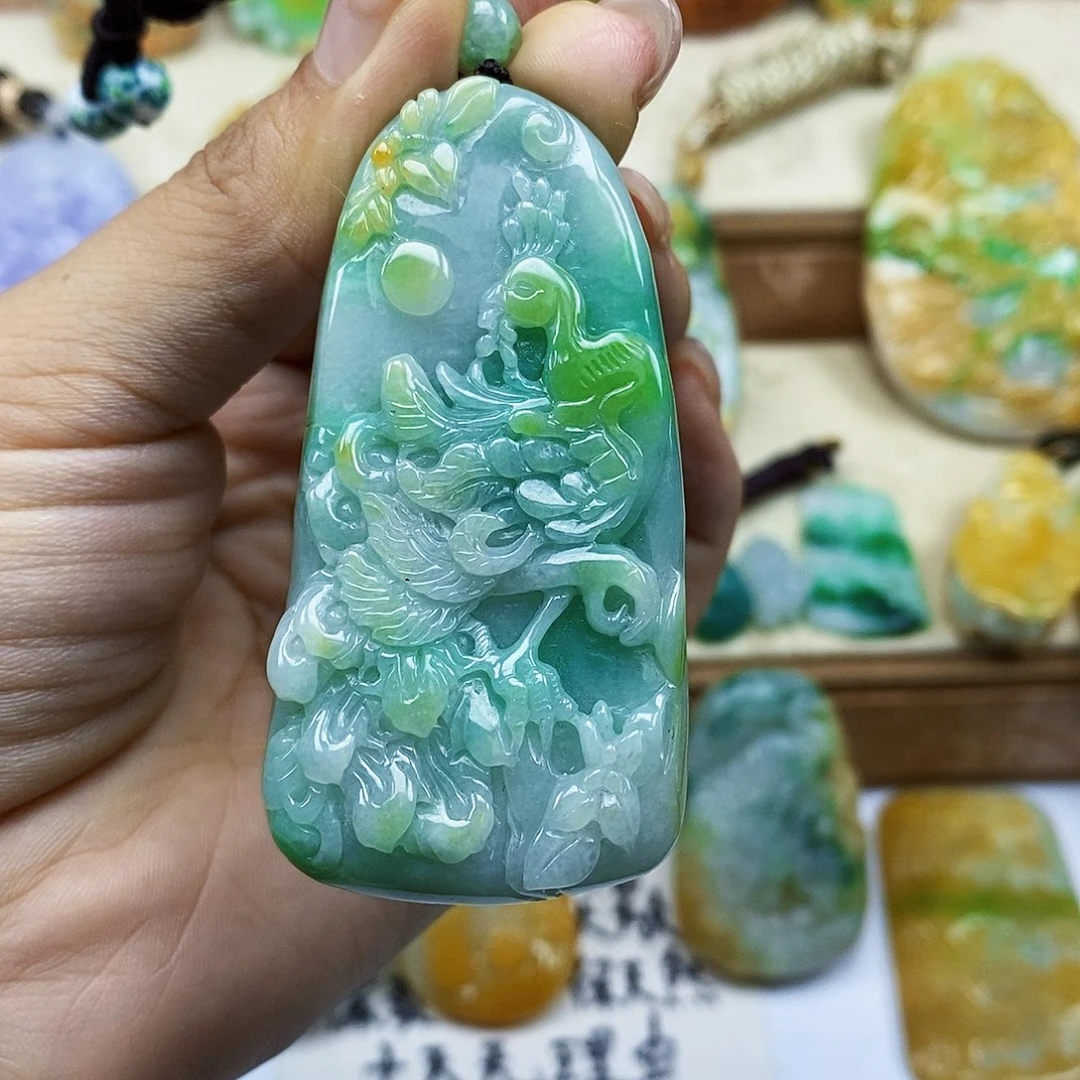 颈饰未镶嵌翡翠翡翠