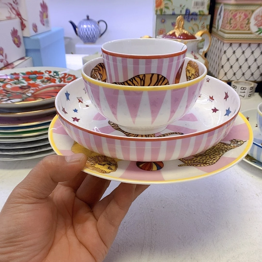 开播时间每周二晚上开播时间每周五周二