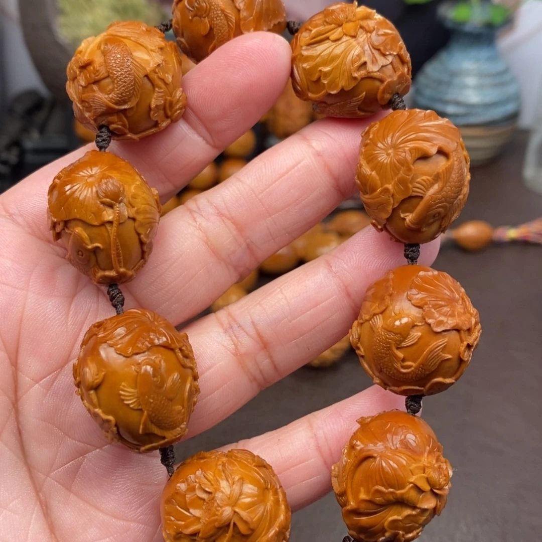 【闪购商品】橄榄核吊坠荷塘月色