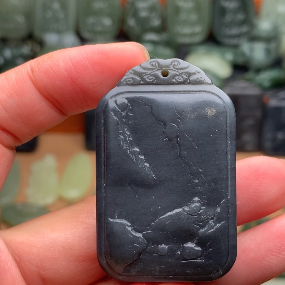 和田玉未镶嵌颈饰挂件46