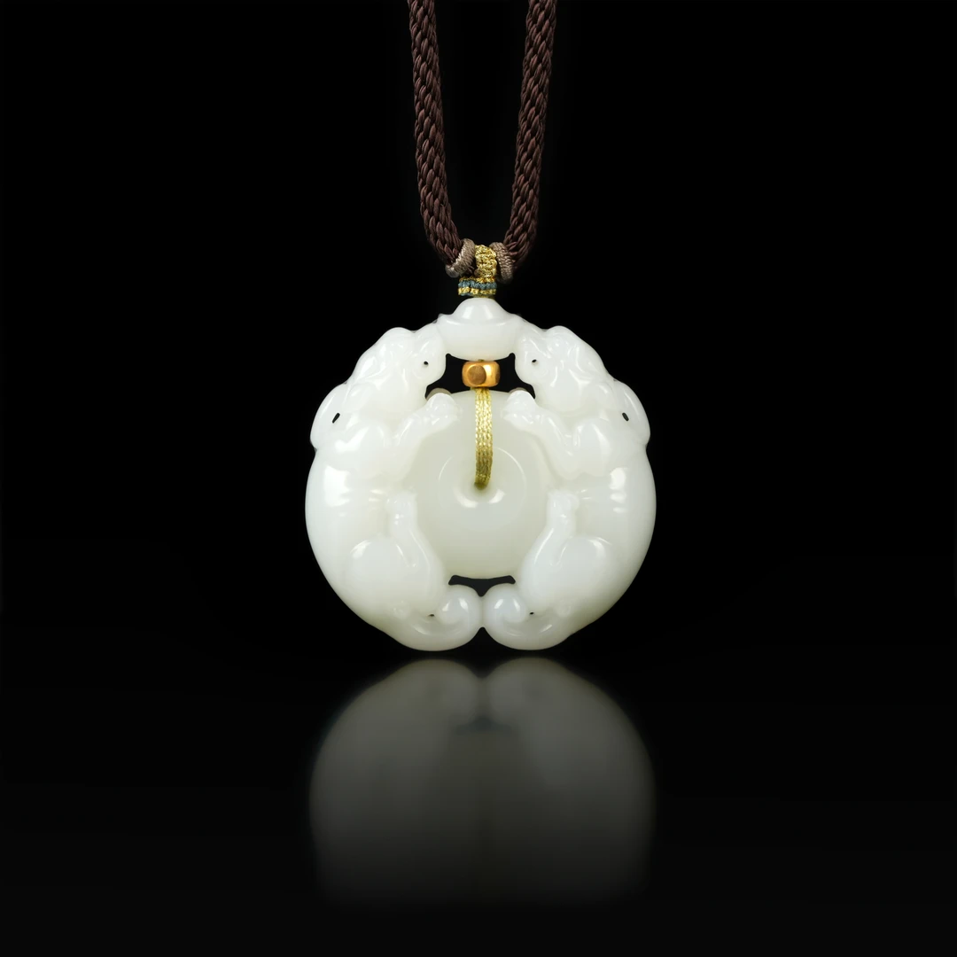 典藏级 和田玉顶俄精工貔貅护主吊坠 18K 51*51*17mm± H75001
