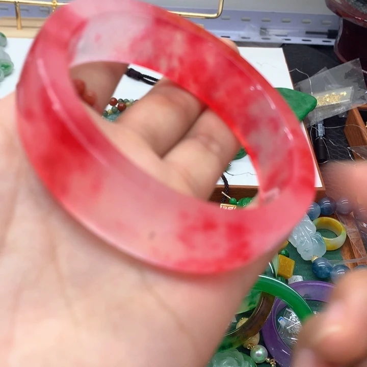 颈饰未镶嵌翡翠吊坠
