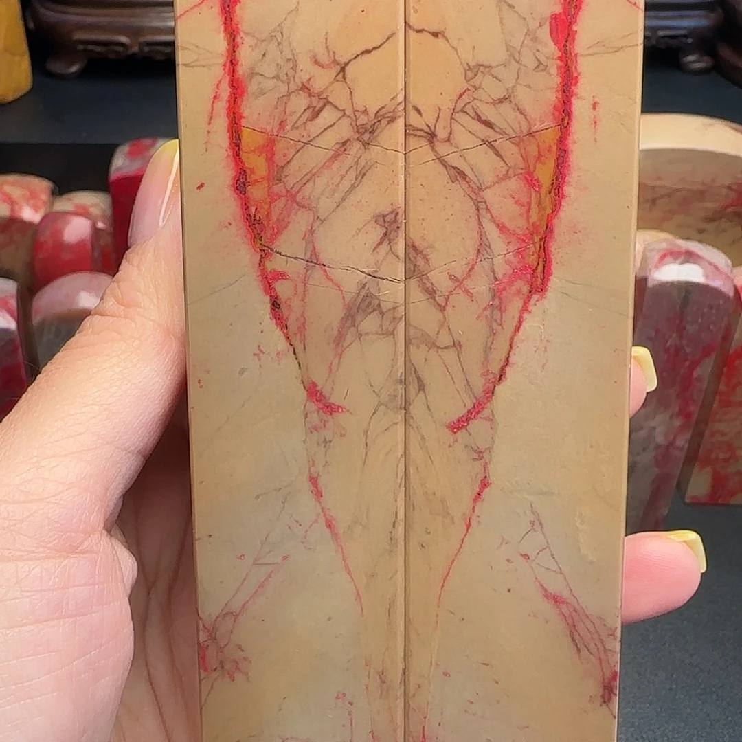 昌化石昌化鸡血石