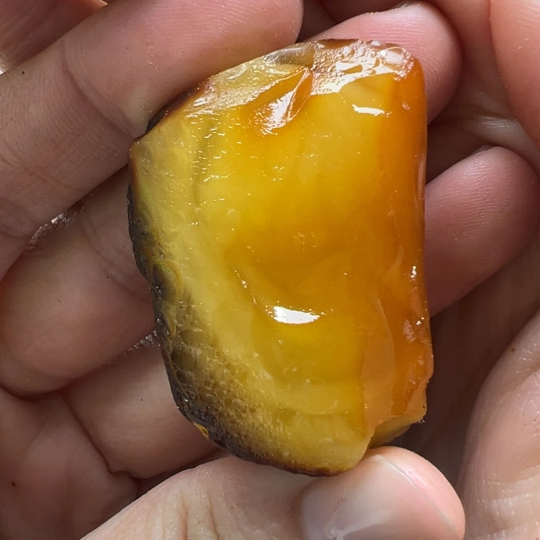 如***是定制琥珀蜜蜡定制