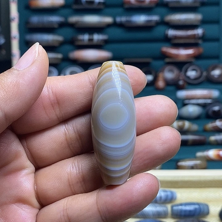 好***卷玛瑙/玉髓未镶嵌颈饰