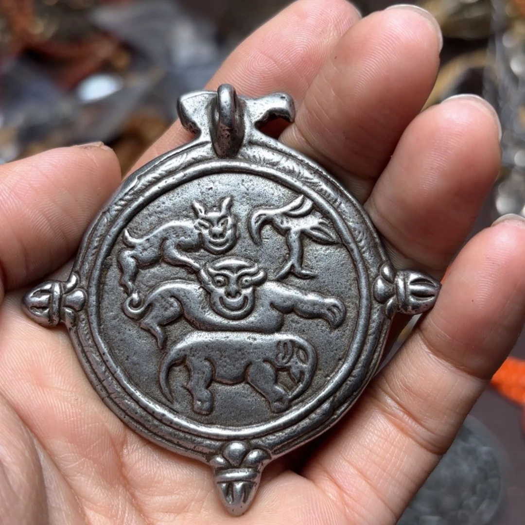 铜星月菩提吊坠项链